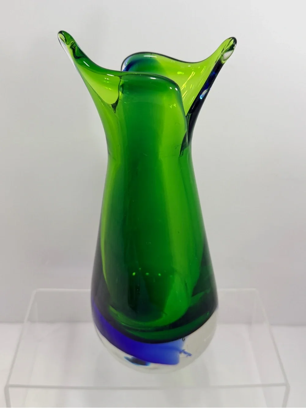 Vtg MCM Murano Style Sommerso Fishtail Vase - Emerald & Cobalt - 9.5